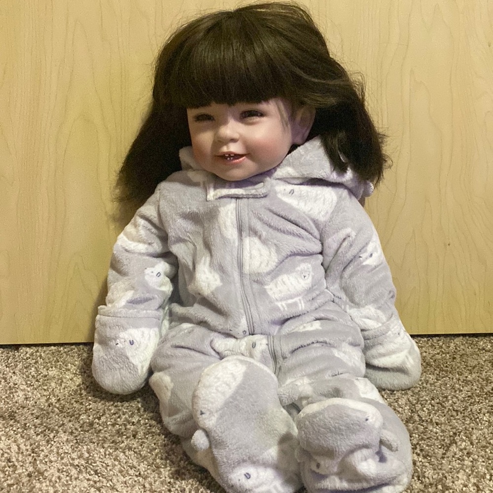 Reborn baby doll cloth body comes with the outfit